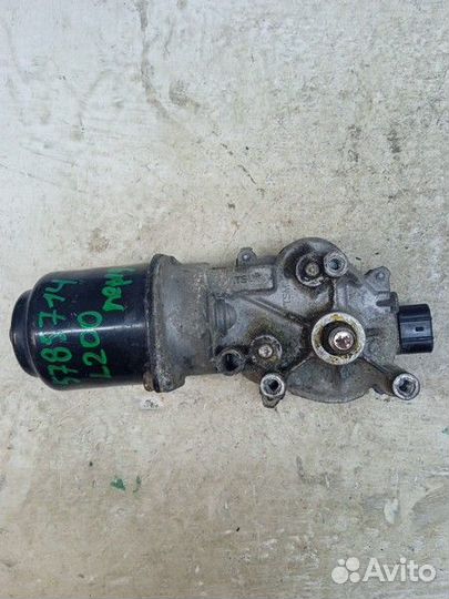 Моторчик стеклоочистителя передний