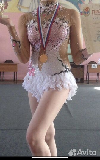 Купальник для гимнастики белый