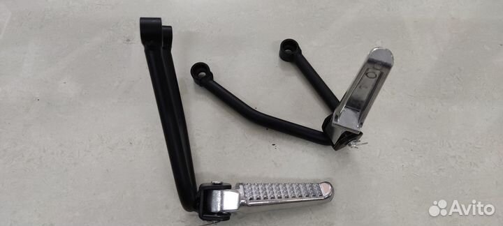 Подножки заднего пассажира