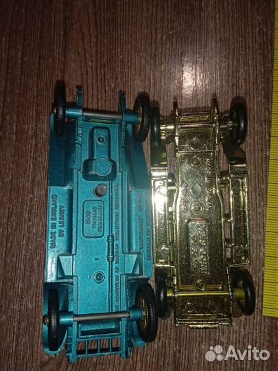 Винтажные литые машинки Англия