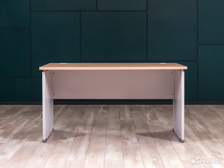 Офисный стол для менеджера