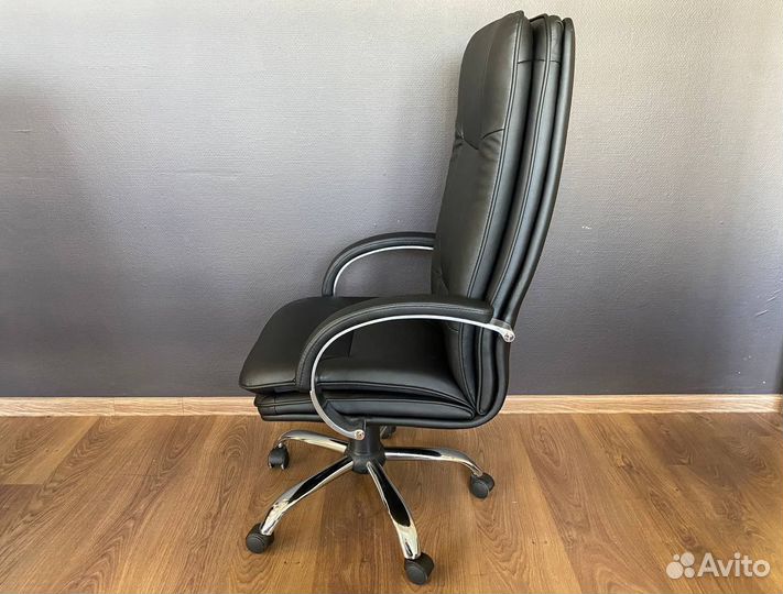 Офисное кресло от производителя