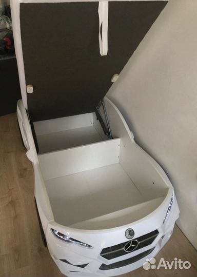 Детская кровать машинка с матрасом