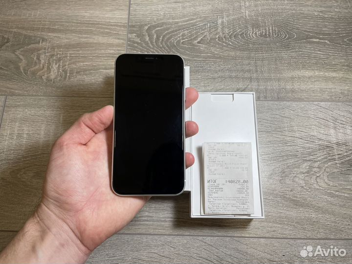iPhone Xr, 64 ГБ