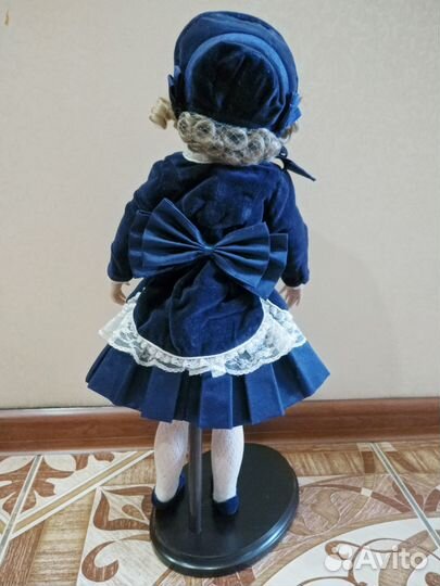 Фарфоровая кукла Nicolette