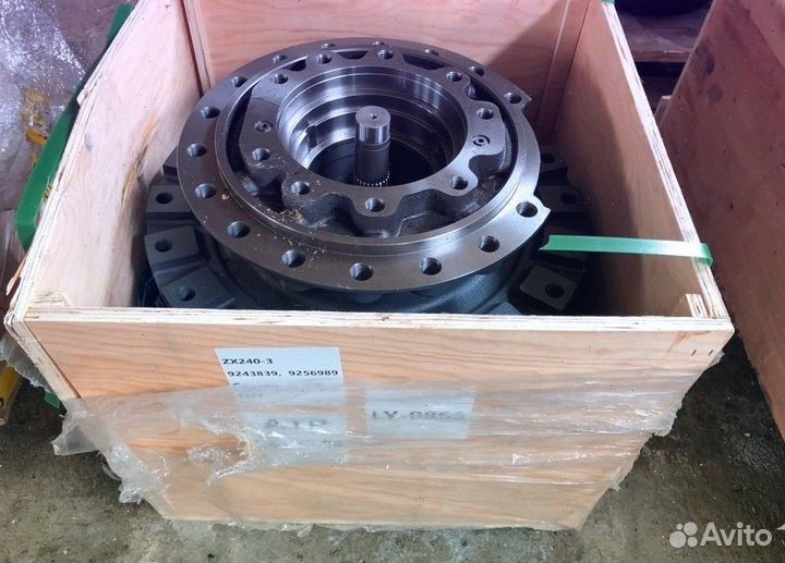 Zaxis 330 Редуктор хода Hitachi Zx 240 /9243839