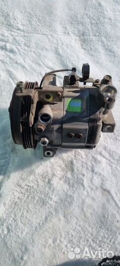 Компрессор кондиционера Subaru Forester SG5 EJ-205