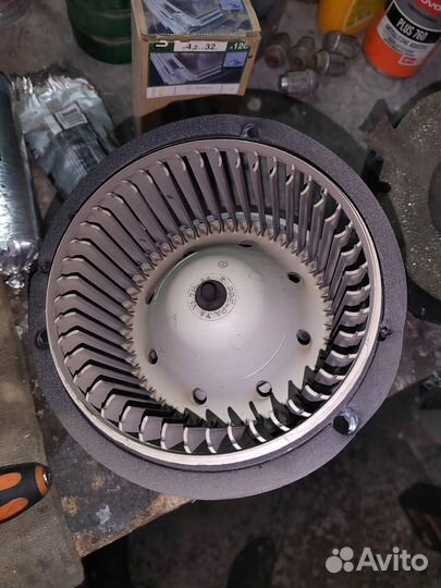 Моторчик печки. Форд маверик, 2006 год