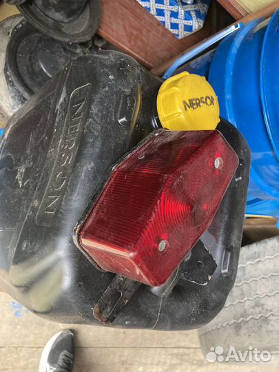 Задний фонарь
