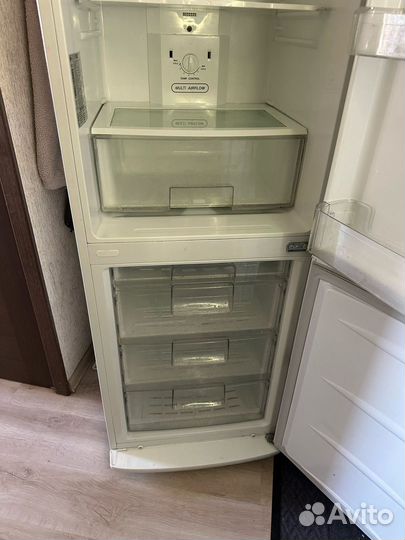 Холодильник бу LG