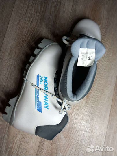 Лыжные ботинки детские 33 размер nordway