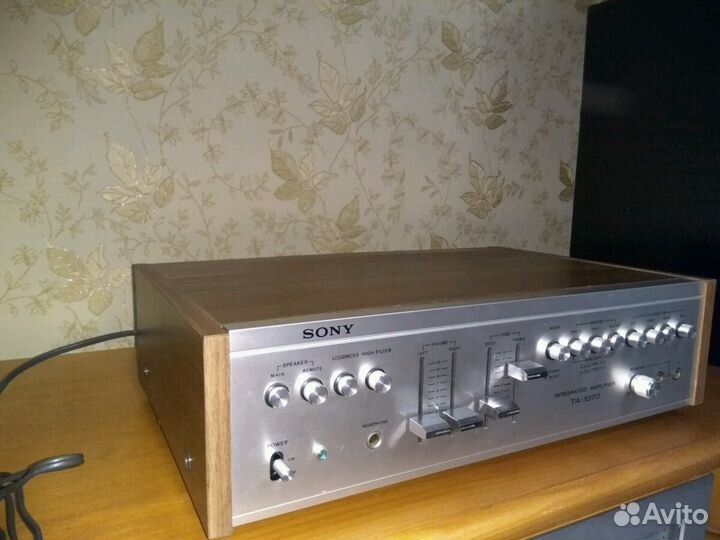 Усилитель Sony Ta-1070