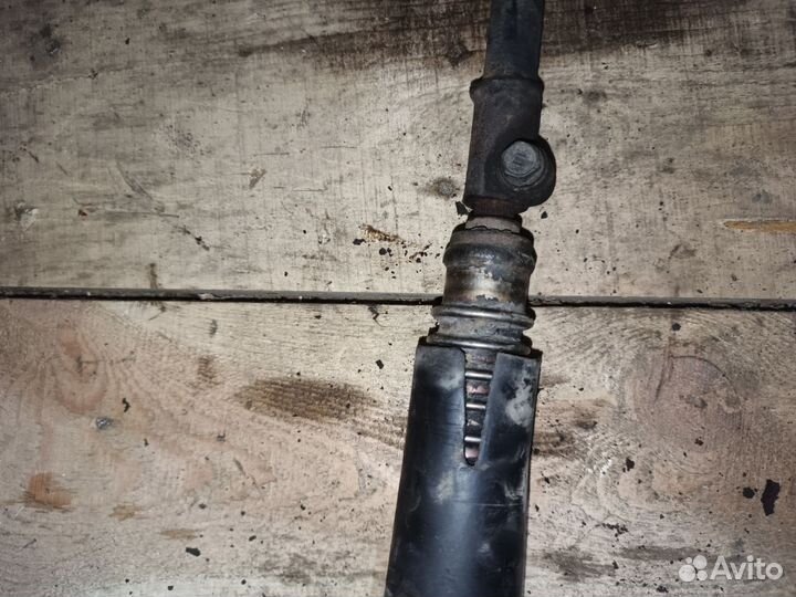 Рулевой вал Toyota Hilux Surf 1991г
