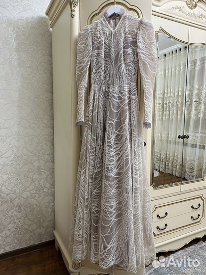 Вечернее платье