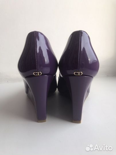 Туфли женские на танкетке бренда Dior