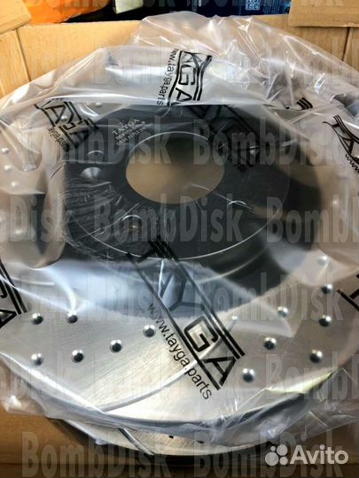 Тормозные диски с перфорацией и слотами tayga