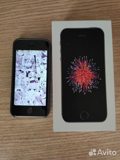 iPhone SE, 32 ГБ