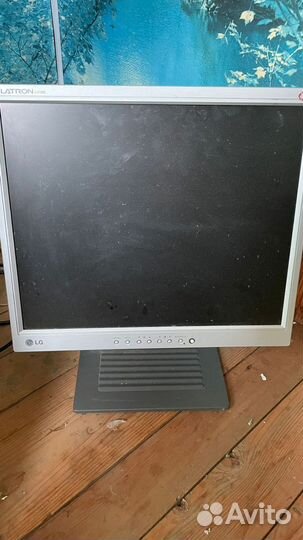 Монитор Samsung