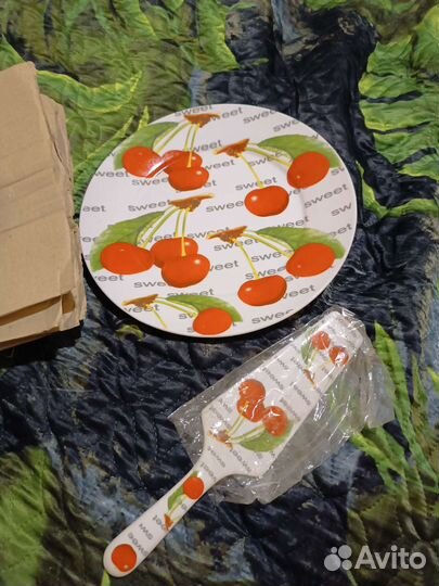 Набор тарелок+набор для торта новый