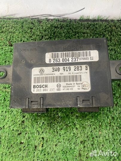 Блок управления парктроником Bentley Continental