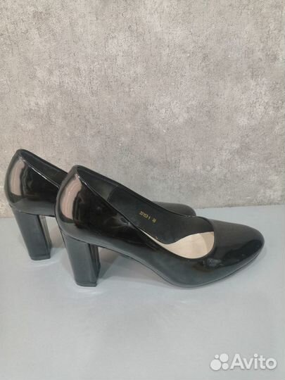 Туфли лакированные