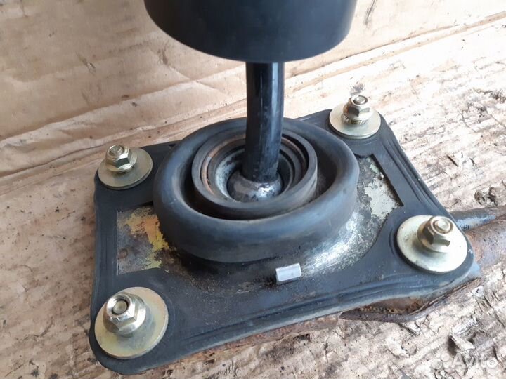 Кулиса кпп Мазда 626 ге