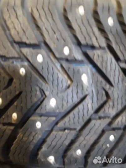 Nokian Tyres Hakkapeliitta 8 SUV 265/60 R18