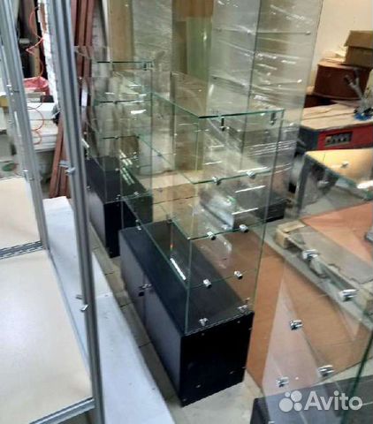 Витрины со стеклом от производителя