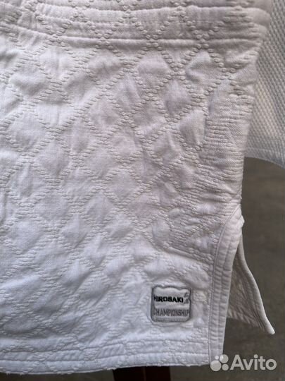 Кимоно для занятия боевыми искусствами