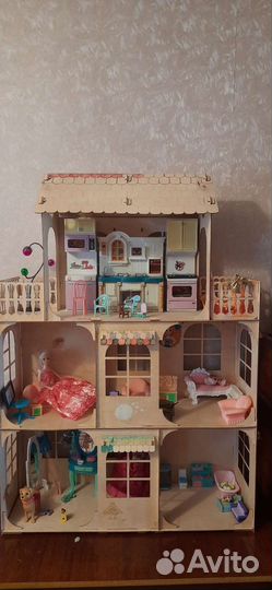 Домик кукольный