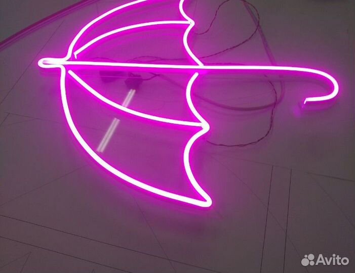 Широкоформатная печать баннеров, наклеек, холст