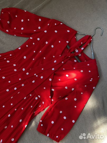 Платье красное в горох 44 46 новое