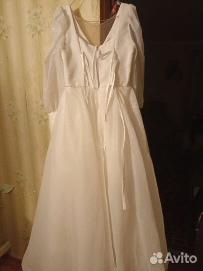 Свадебное платье 44 46 бу