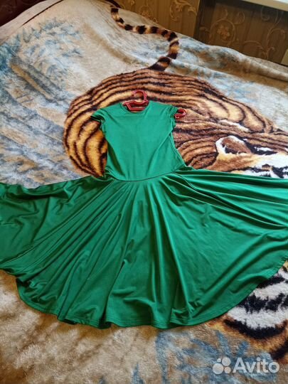 Платье для бальных танцев