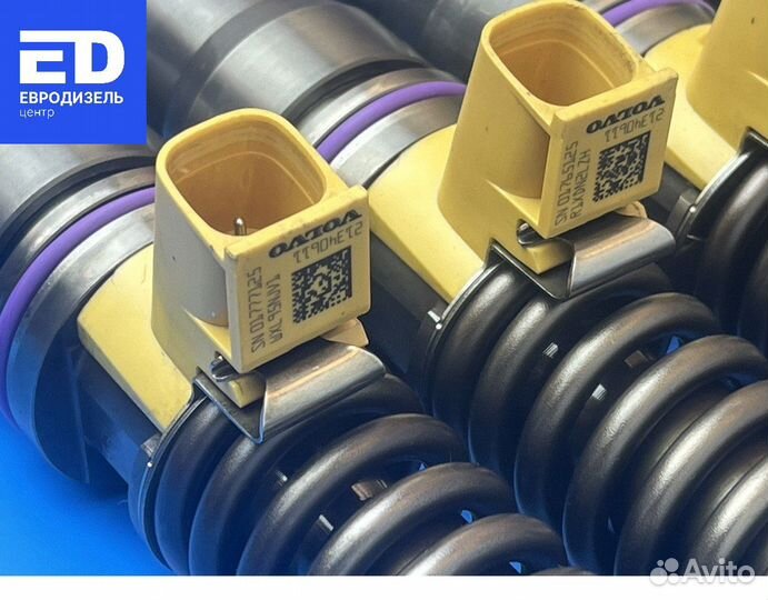 Насос-форсунки Volvo d12c 21582096