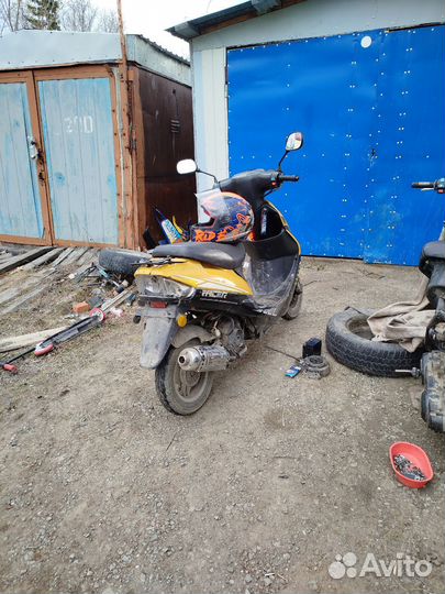 Скутер racer meteor