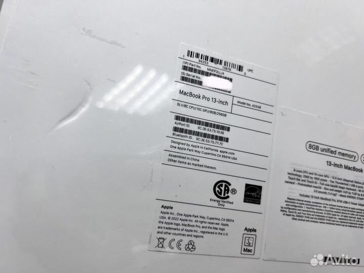Hoвый MacBook 13 Pro M2 8\256 Gb +