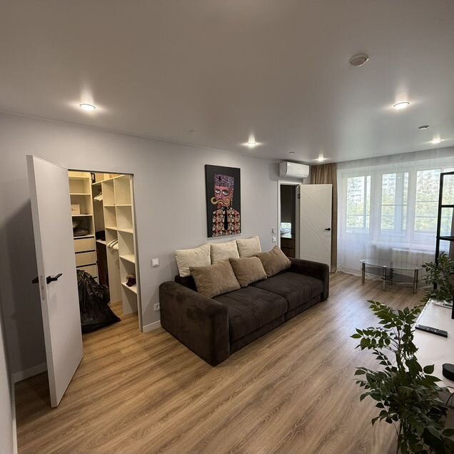 2-к. квартира, 47 м², 5/5 эт.
