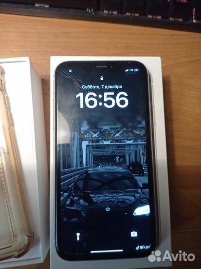 iPhone Xr, 64 ГБ