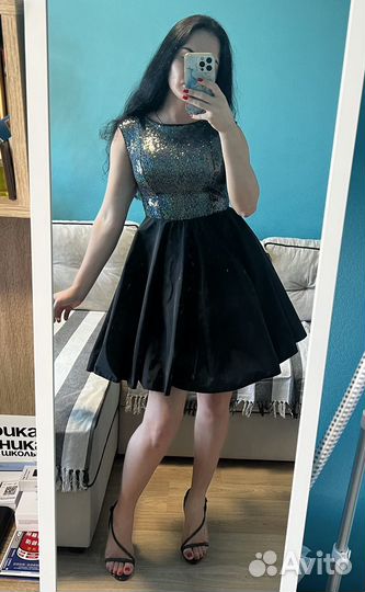 Блестящее платье новое