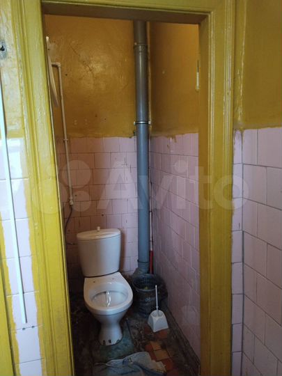 Комната 13,5 м² в 1-к., 2/2 эт.