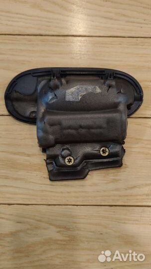 Правая наружняя дверная ручка на BMW e39