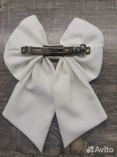 Бант на заколке