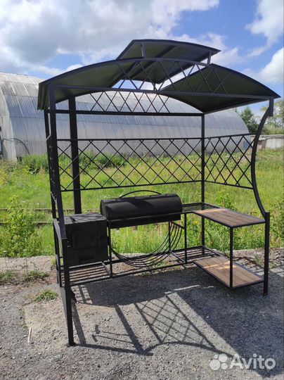 Мангал с крышей