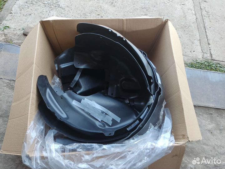 Подкрылки 4шт комплект лада Xray Cross