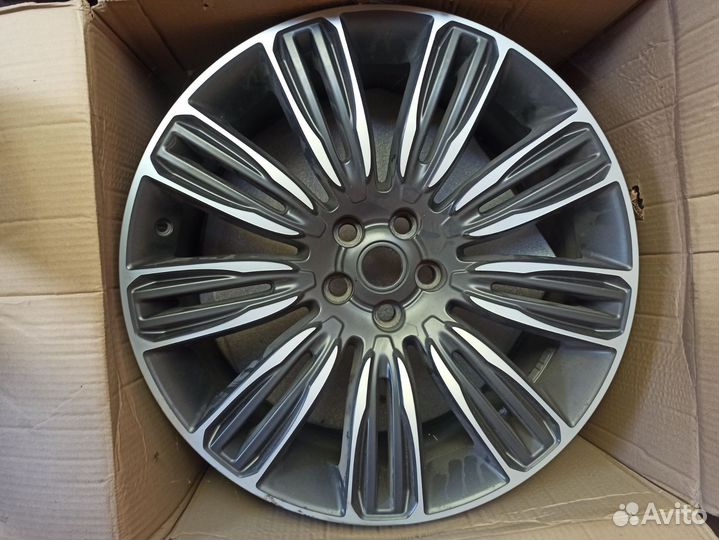 Диски на range rover r22 бу. Диск на ягуар 17