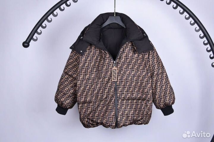 Пуховик женский fendi