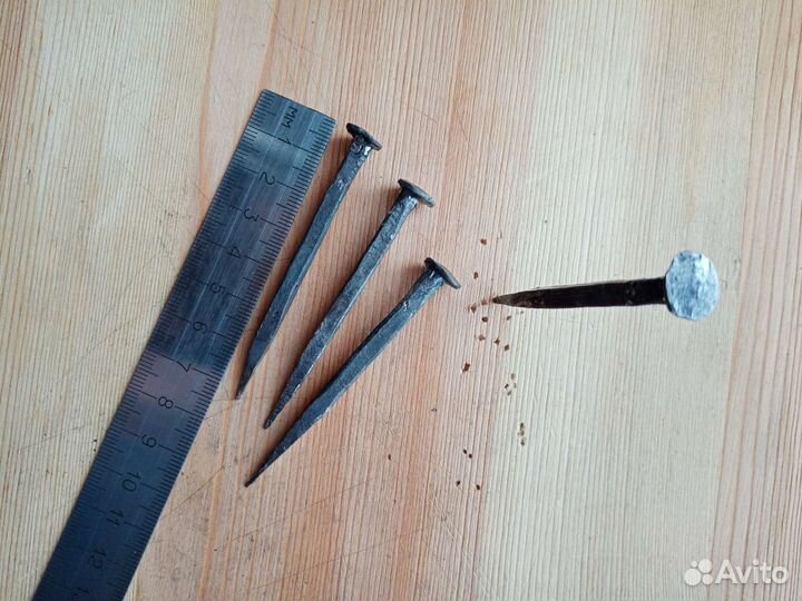 Гвозди кованые