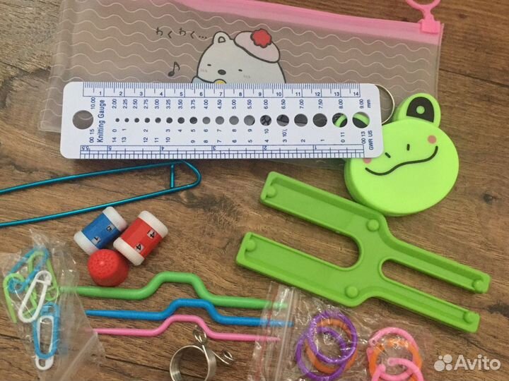 3 набора предметов для вязания (разное наполнение)