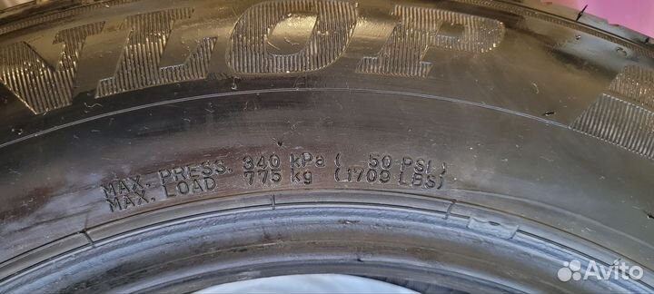 Dunlop SP Sport FM800 215/60 R16